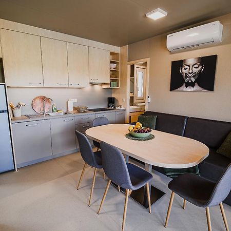 Deluxe Lake View Mobile Homes With Thermal Riviera Tickets 卡特兹奥布萨维 外观 照片